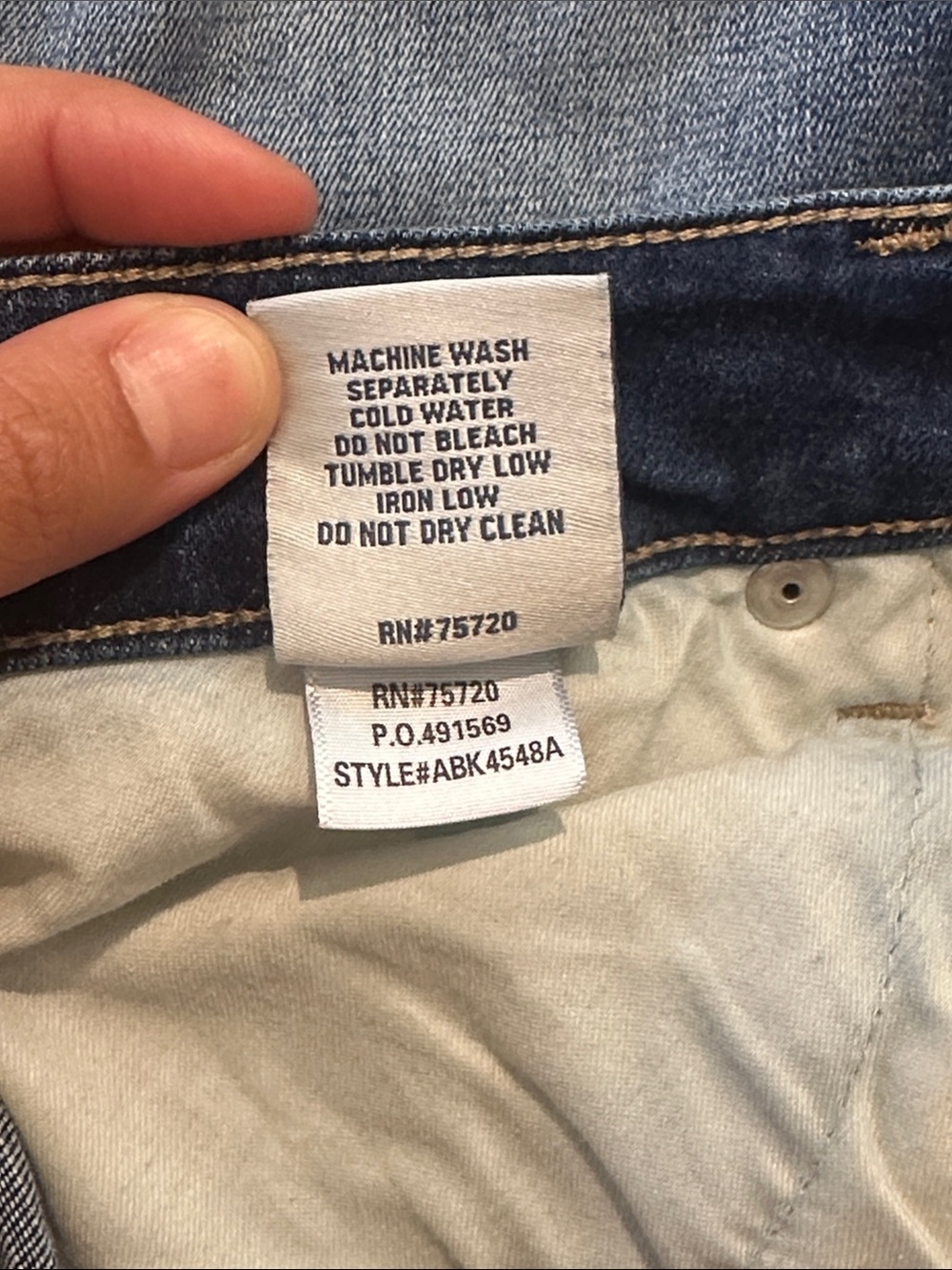 BKE Women's Dark Blue Distressed Skinny Jeans EUC - Picture 5 of 7